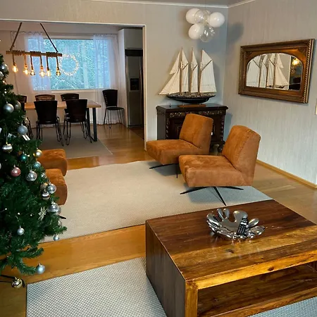 Huvilat Naerhi 230 M2 Upea Talo Rauhallisella Alueella *